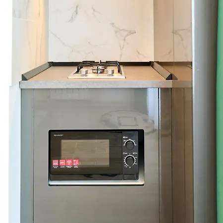 Niko Infinity Mamaia